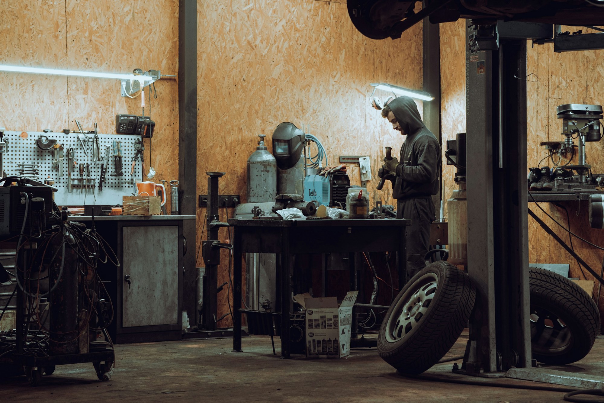 Workshops and service bays